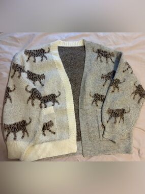 Cozy Cardigan Sweater XS fits like a nedium